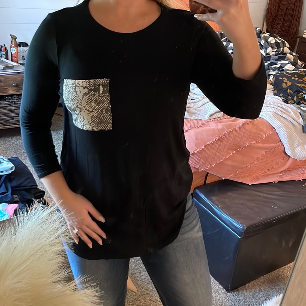 snake print pocket tee